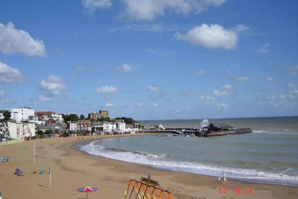 Smuggler'S Cottage Broadstairs Εξωτερικό φωτογραφία